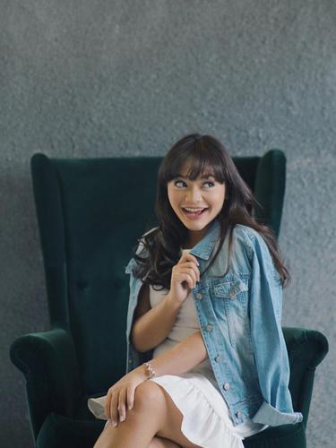 Amel Carla Waktu Kecil - Actris Indonesian