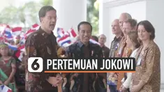 Presiden Joko Widodo menerima Perdana Menteri Belanda Mark Rutte di Istana Bogor. Jokowi dan Rutte kompak menggunakan batik selama pertemuan.