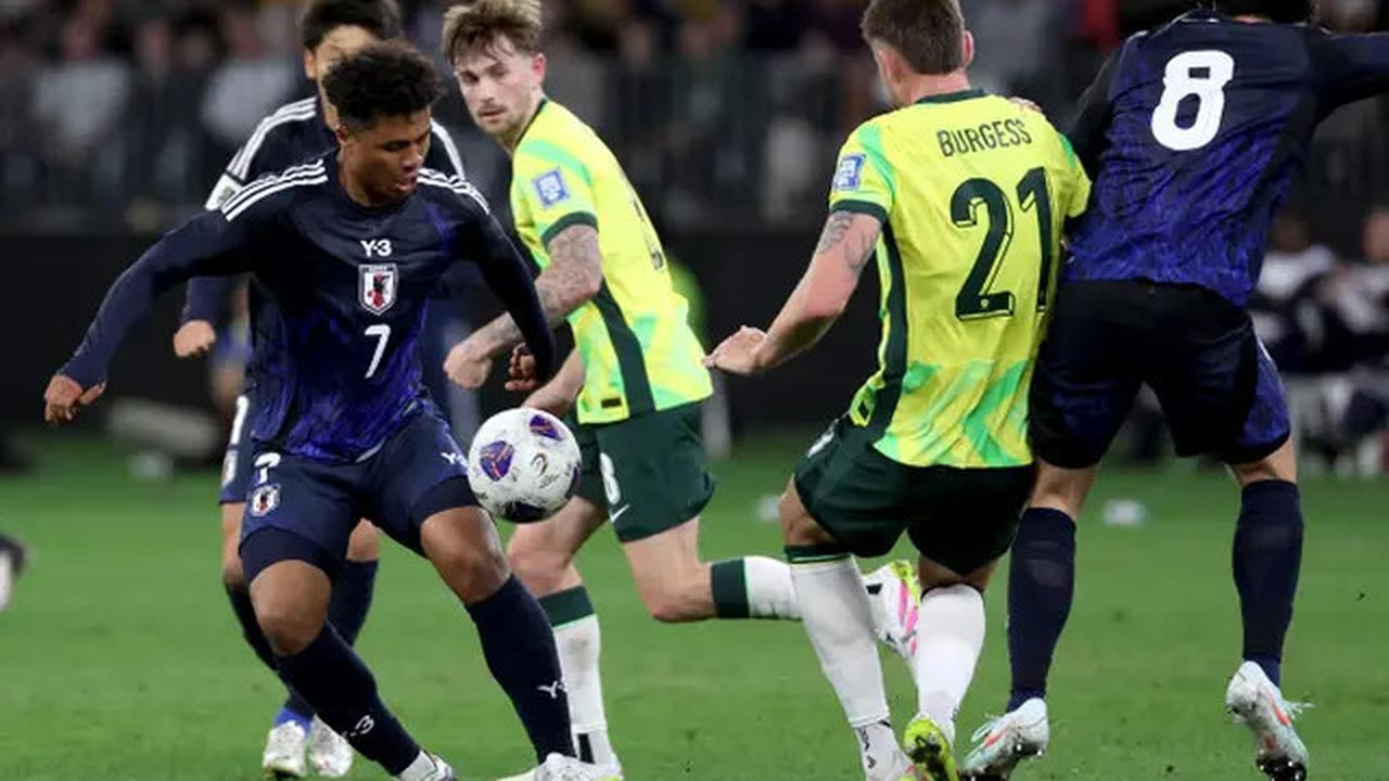Bek Jepang Tinggalkan Skuad karena Cedera Parah saat Vs Australia, Timnas Indonesia Dapat Untung Nih?