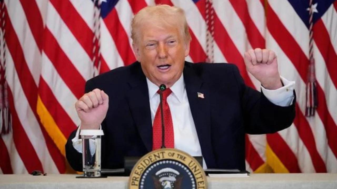 Dibatalkan MA, Donald Trump Langsung Umumkan Tarif Global Baru 10%