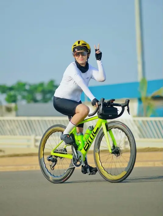 Ussy Sulistiawaty (Instagram/ussypratama)