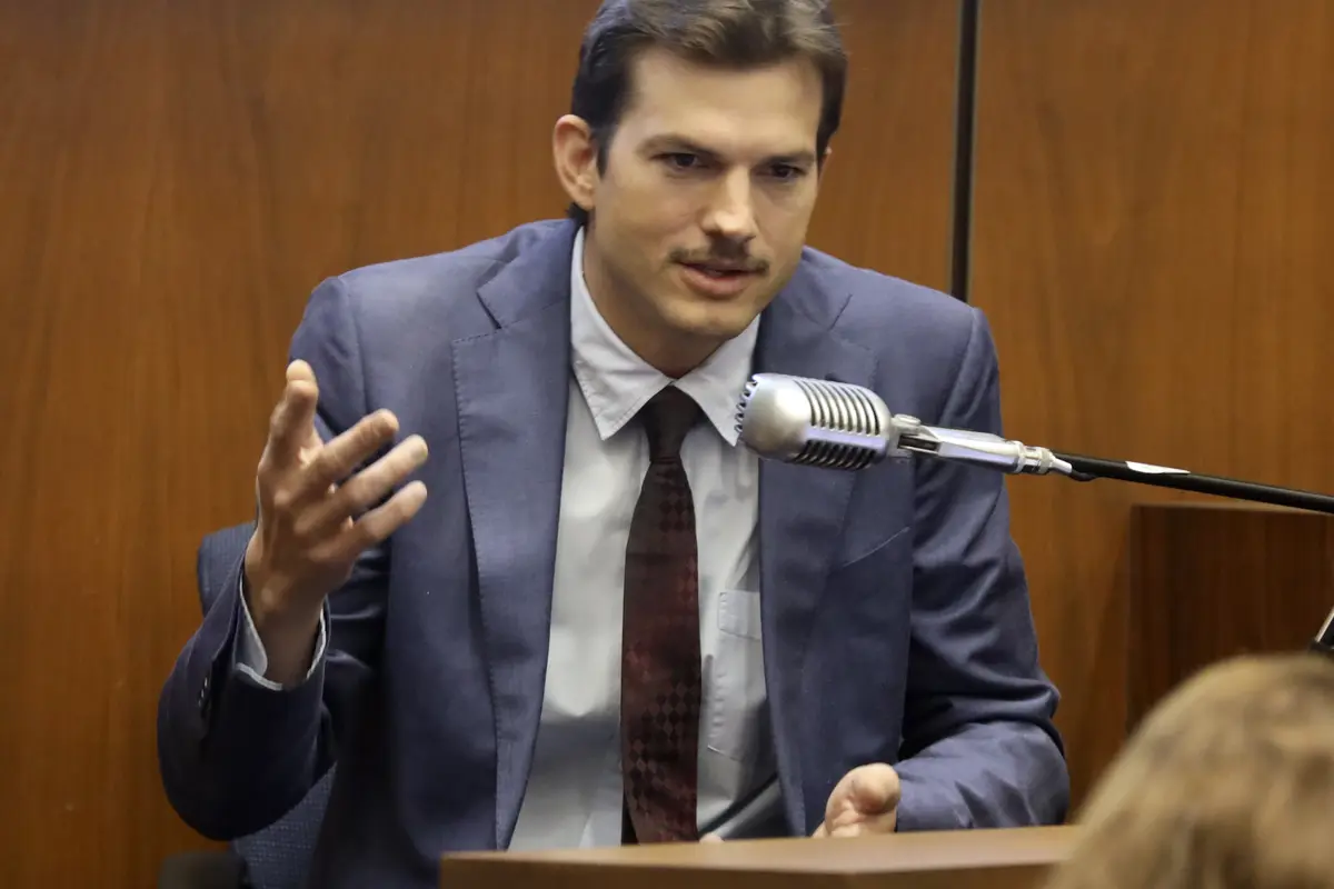 Ashton Kutcher saat bersaksi di pengadilan  (Frederick M. Brown/Pool via AP)