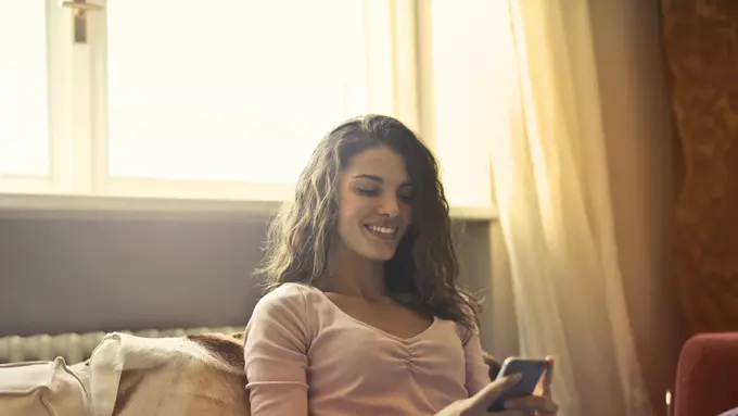 3 Tips Membuat Profil Aplikasi Kencan Online Terlihat Lebih Menarik dari Pakar Hubungan