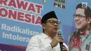 Ketum PKB, Muhaimin Iskandar memberi sambutan saat membuka diskusi di DPP PKB, Jakarta, Minggu (23/7). Diskusi bertemakan "Merawat Keindonesiaan Tolak Radikalisme, Lawan Intoleransi" sekaligus rangkaian Harlah ke-19 PKB. (Liputan6.com/Faizal Fanani)