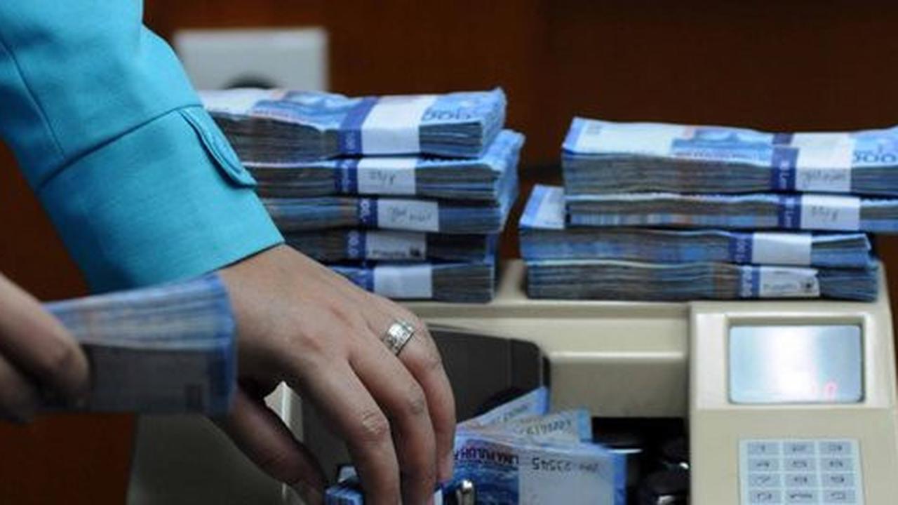 Rupiah lebih parah dari Baht