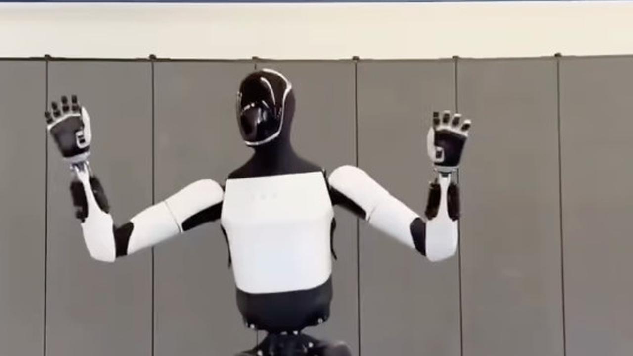 Di Hadapan Donald Trump dan Raja Arab, Robot Milik Elon Musk ini Menari-nari