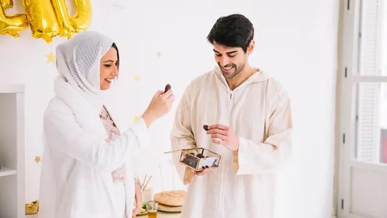 Dosakah Jika Istri Memaksa Suami untuk Sholat?