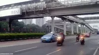 Jasa Marga Siap Ganti Kerusakan Mobil Akibat Jalan Berlubang