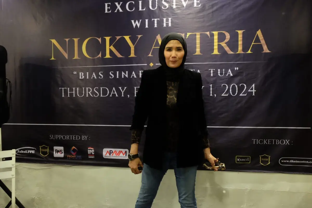 Nicky Astria