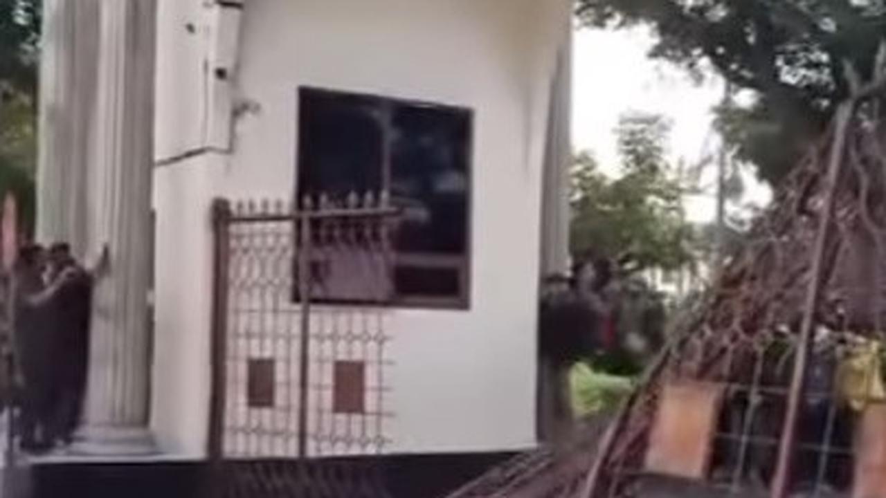 Demonstrasi mahasiswa di Semarang berakhir ricuh