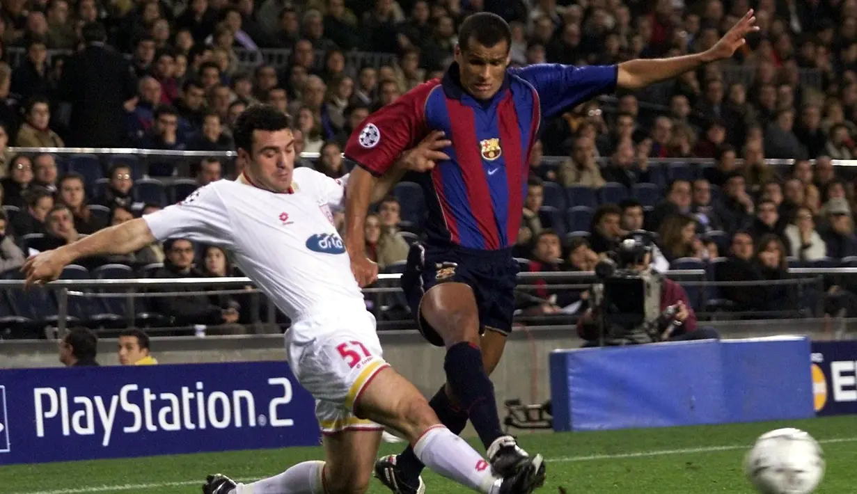 Rivaldo bermain untuk Barcelona tahun 1997-2002 dan terpilih sebagai Pemain Terbaik Dunia FIFA tahun 1999. (AFP/Christophe Simon))