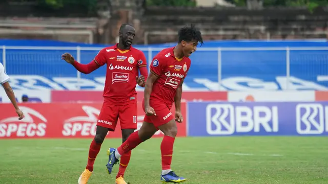 Penyerang Persija Jakarta, Irfan Jauhari.