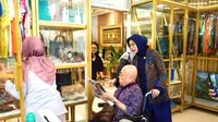 Siapkan HDI 2025, DWP Kemensos Gandeng Desainer dan Seniman untuk Kolaborasi dengan Difabel.  Foto: Kemensos.