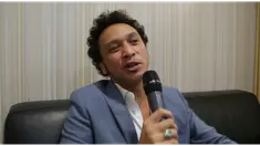 Mengidolakan personil Paul McCartney, Giring Nidji malah kebingungan ketika ditanya tentang makanan kegemaran idolanya tersebut. 