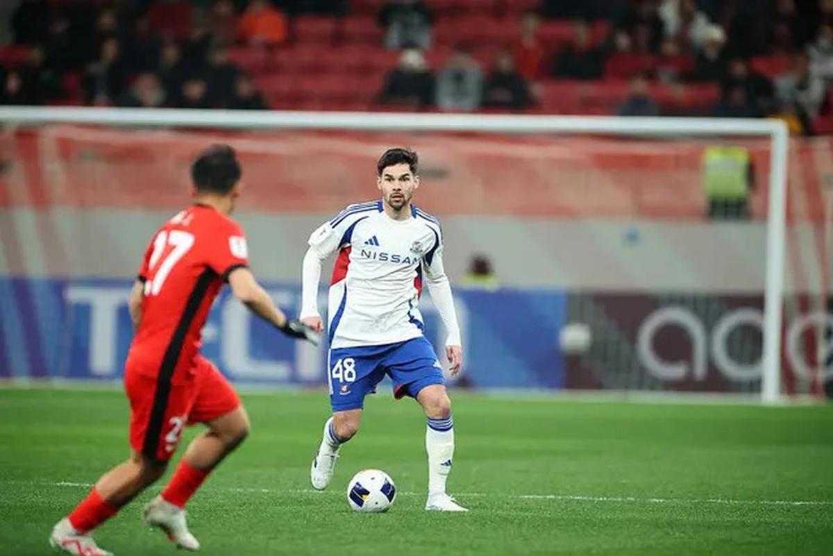 Mengulik Kembali Hilangnya Sandy Walsh dari Skuad Yokohama Marinos: Perjuangan Keras Menembus Tim Utama