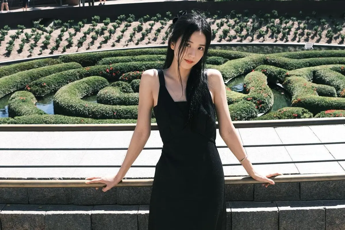 Jisoo Free Time