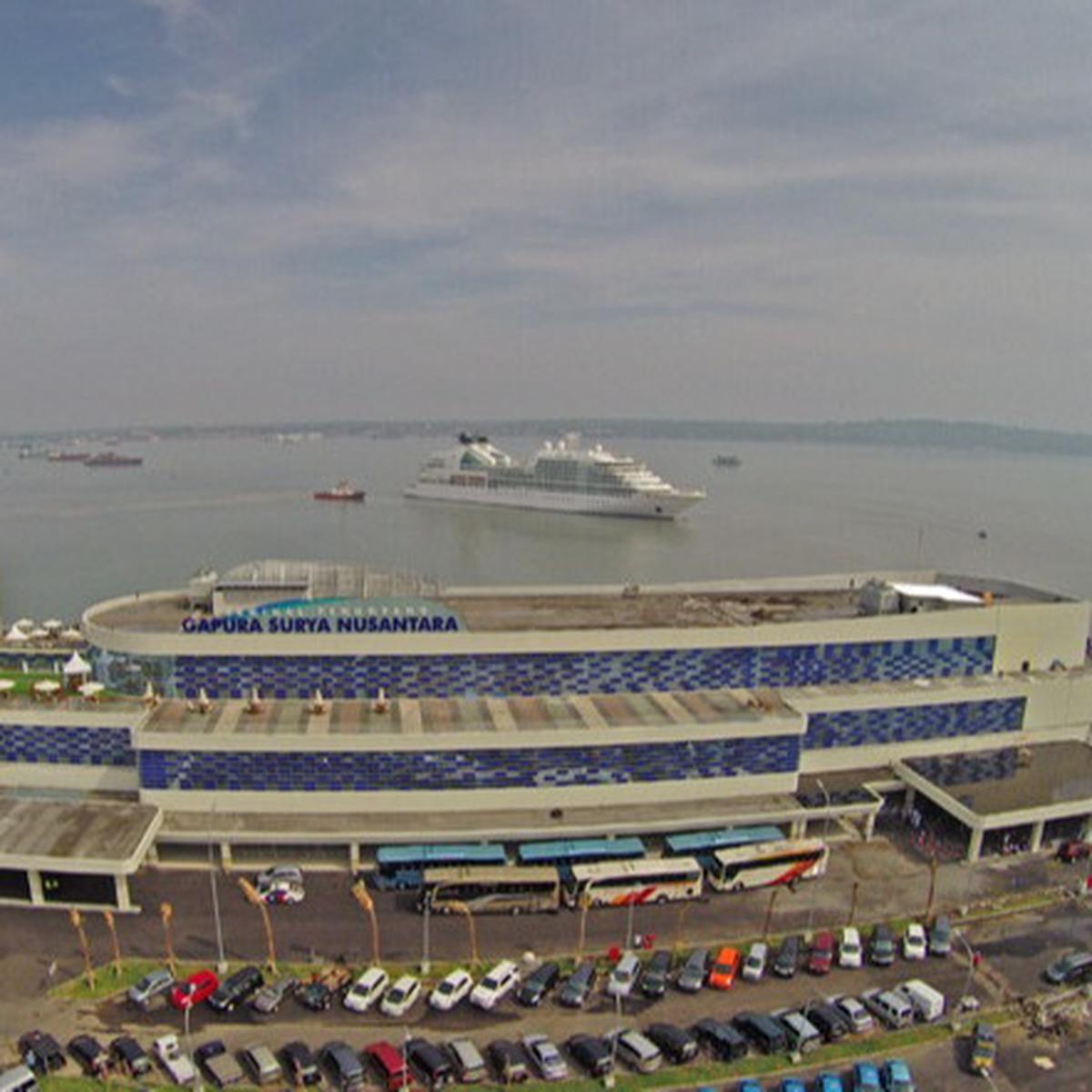 Pelabuhan Tanjung Perak Surabaya