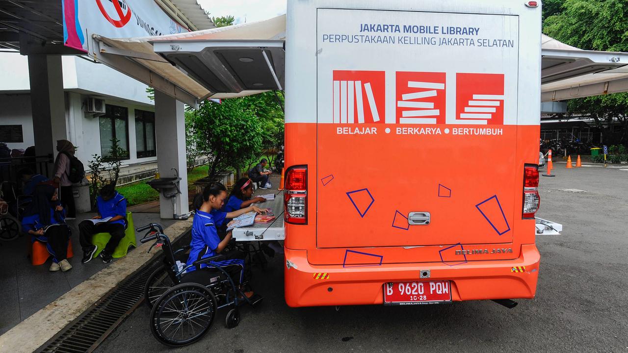 Penyandang difabel tingkatkan minat baca lewat perpustakaan keliling