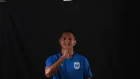 Persis Boyong Leeming Bersaudara, PSIS Resmikan Eks Timnas Indonesia Abduh Lestaluhu