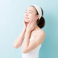 Ilustrasi cleansing oil/copyright shutterstock