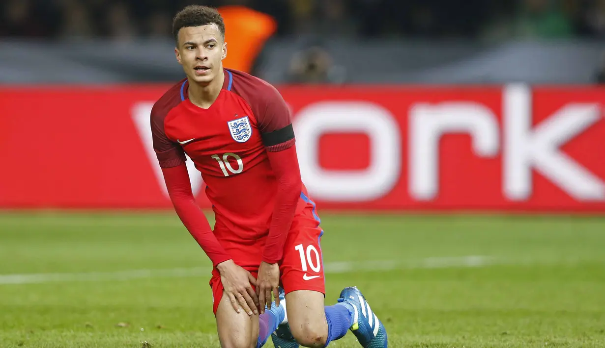 Dele Alli adalah pemain muda berbakat milik Tottenham Hotspurs dipercaya pelatih Roy Hodgson saat Inggris melibas Jerman pada laga persahabatan di Olympiastadion, Berlin, Minggu (27/3/2016) dini hari WIB. (Action Images via Reuters/Carl Recine)