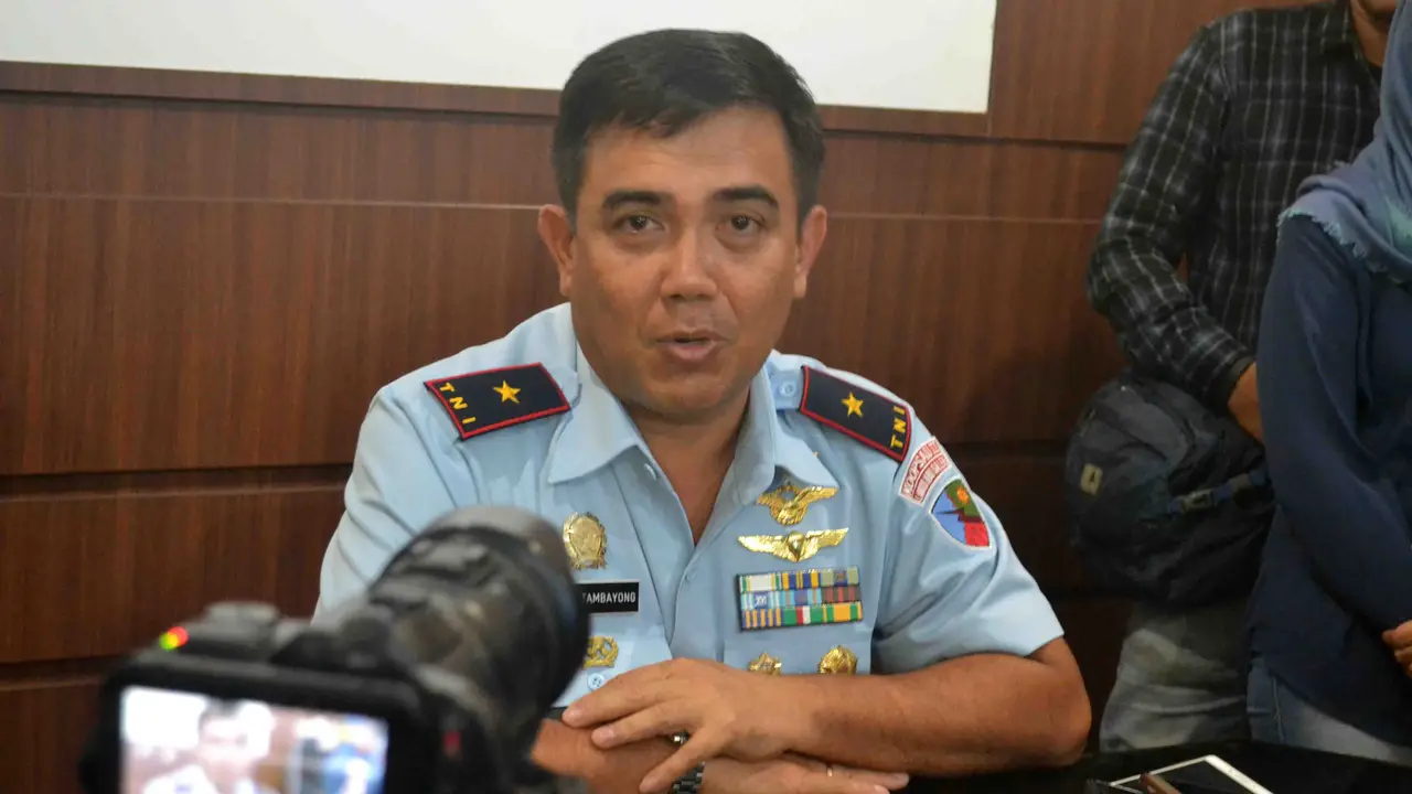 TNI AU