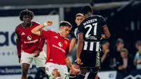 Penalty Shootout Drama: Grimsby Town Eliminates Manchester United in the 2025 Carabao Cup