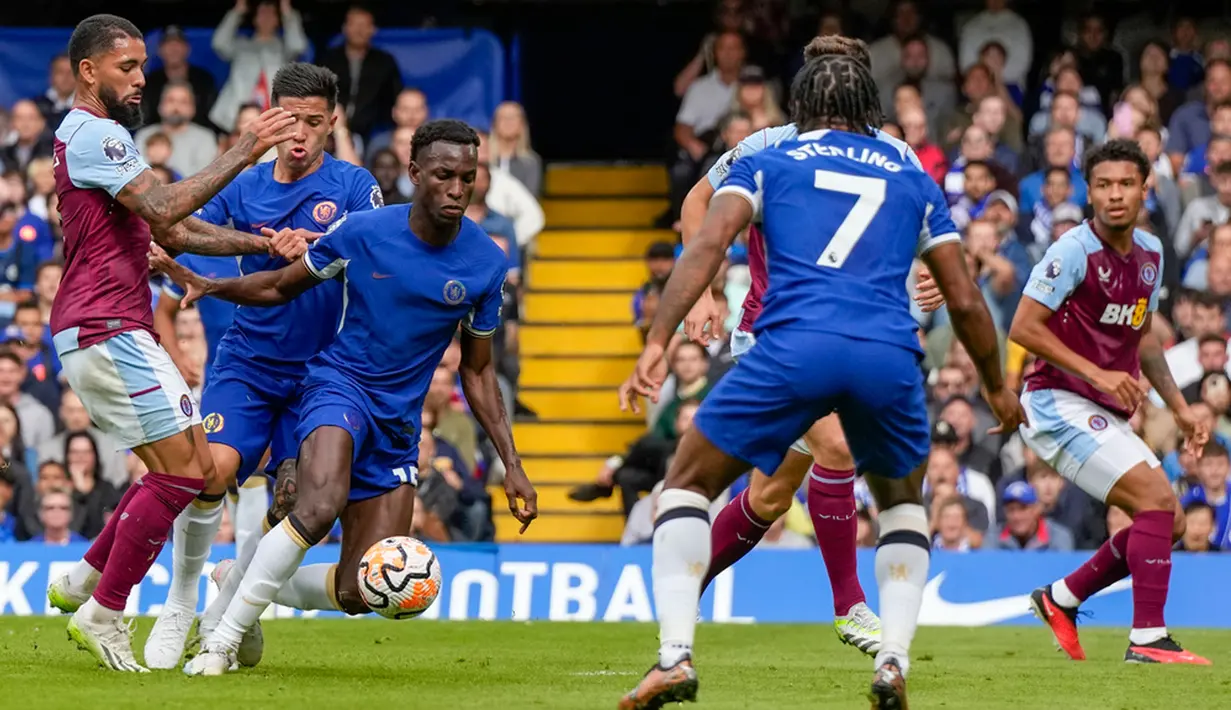 Chelsea menjamu Aston Villa di lanjutan Liga Inggris pekan keenam. Babak pertama tuntas dengan skor 0-0. (AP Photo/Alastair Grant)
