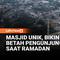 Sebuah masjid megah di wilayah timur Kabupaten Bogor, Jawa Barat, menjadi salah satu tempat ibadah favorit warga selama Ramadan. Masjid Darussalam yang berada di kawasan Kota Wisata, Kecamatan Gunung Putri ini dikenal dengan arsitekturnya yang unik k...
