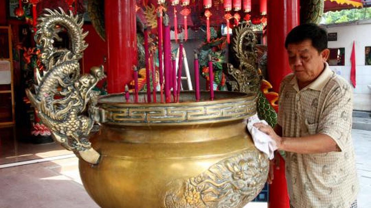 Jelang Imlek, Vihara Amurva Bhumi dipercantik