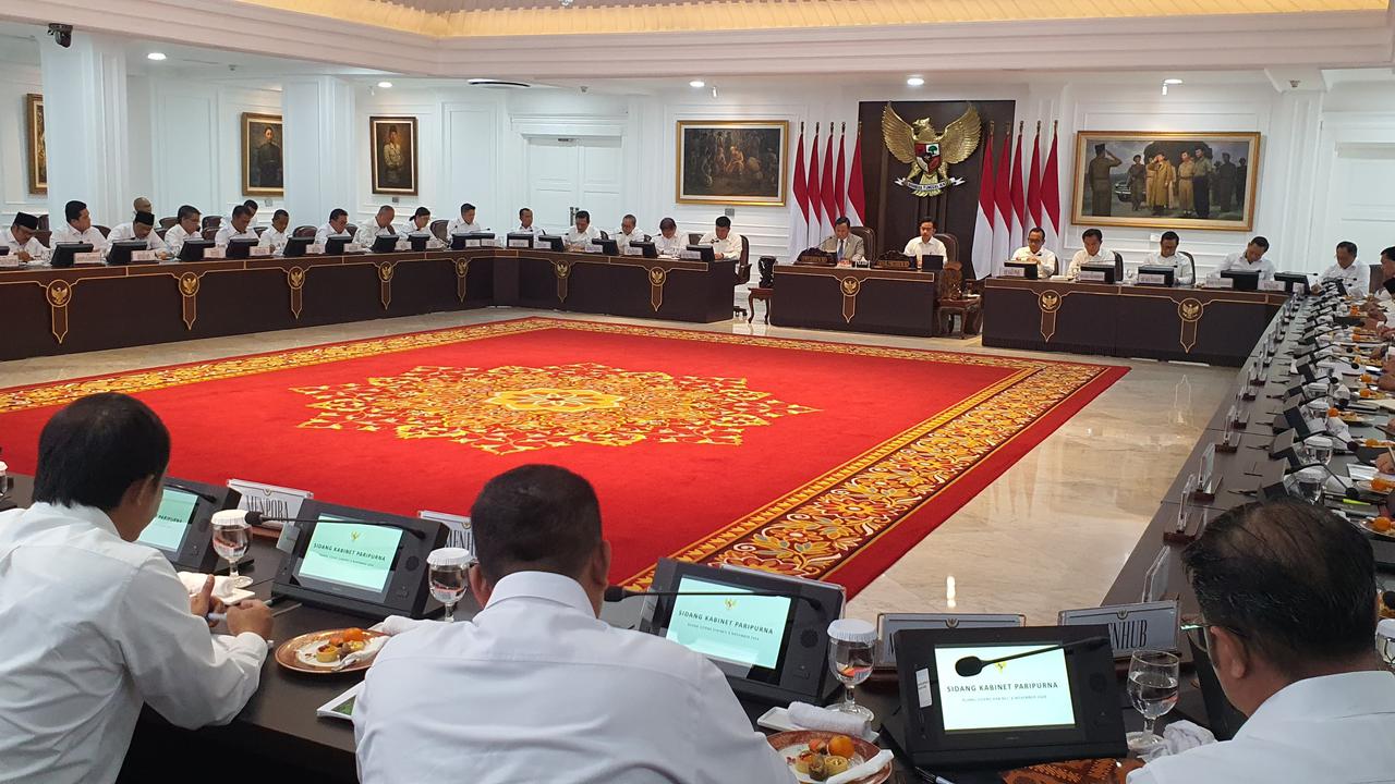 Gelar Sidang Kabinet Sore Ini, Prabowo Undang Semua Menteri dan Wamen