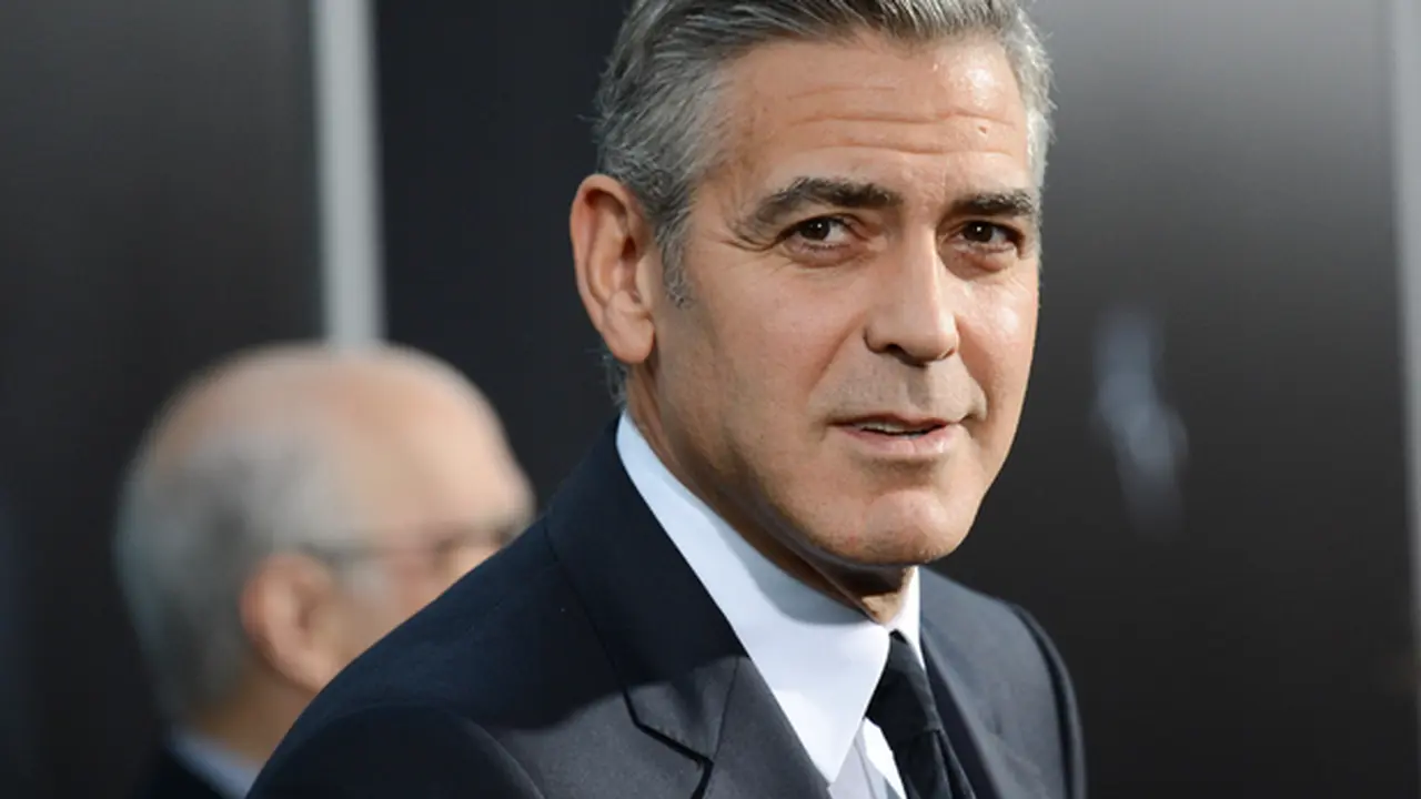 George Clooney Tolak Permintaan Maaf Daily Mail