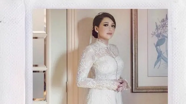 Selain Dokter Reisa Broto Asmoro, 7 Artis Cantik Ini Miliki Gelar Bangsawan