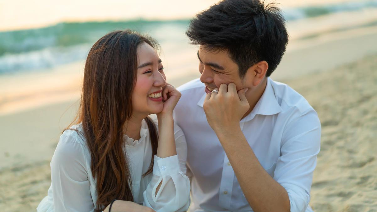 5 Pasangan Zodiak Paling Realistis yang Tahu Cara Membuat Hubungan Langgeng