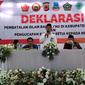 Kepala Kemenag Garut Cece Hidayat memberikan sambutan dalam Deklarasi Pembatalan Islam Bai’at Takfiri/NII, di Kecamatan Pamengpeuk, Garut. (Liputan6.com/Jayadi Supriadin)
