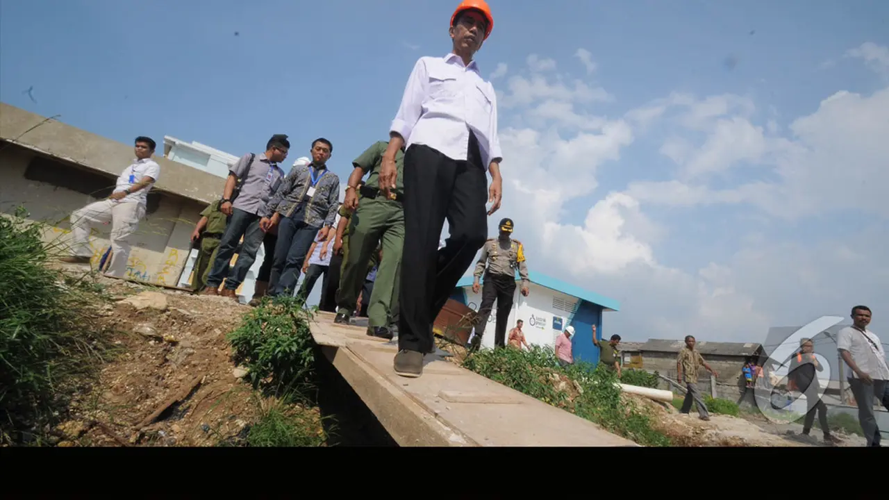 Panas-panasan, Jokowi Blusukan ke Rusun Muara Baru