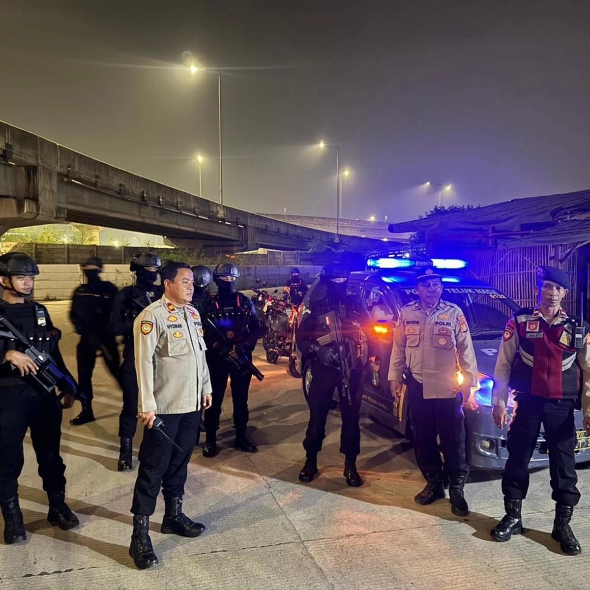 Polisi Bubarkan Tawuran di Kosambi