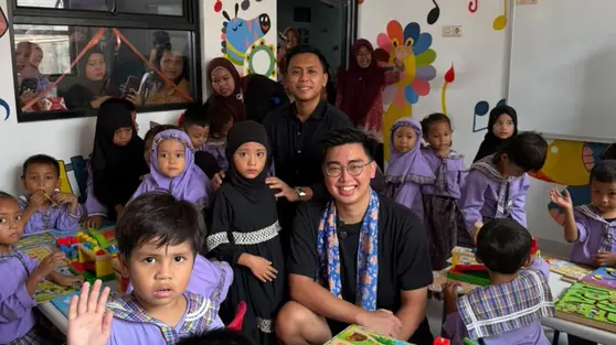 Timothy Ronald Bantu 65 Anak Meraih Mimpi, Lanjutkan Misi Bangun Seribu Sekolah