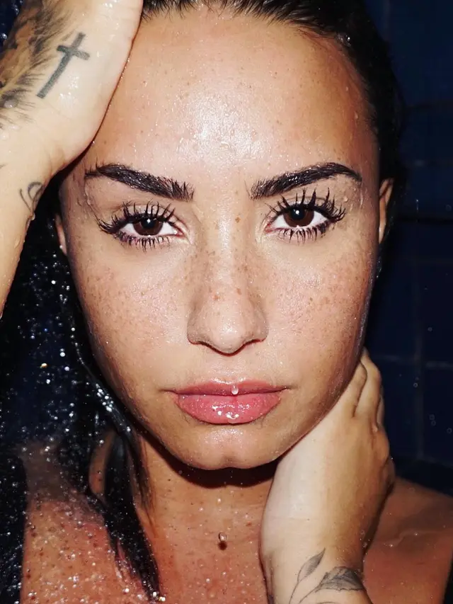 [Bintang] Demi Lovato