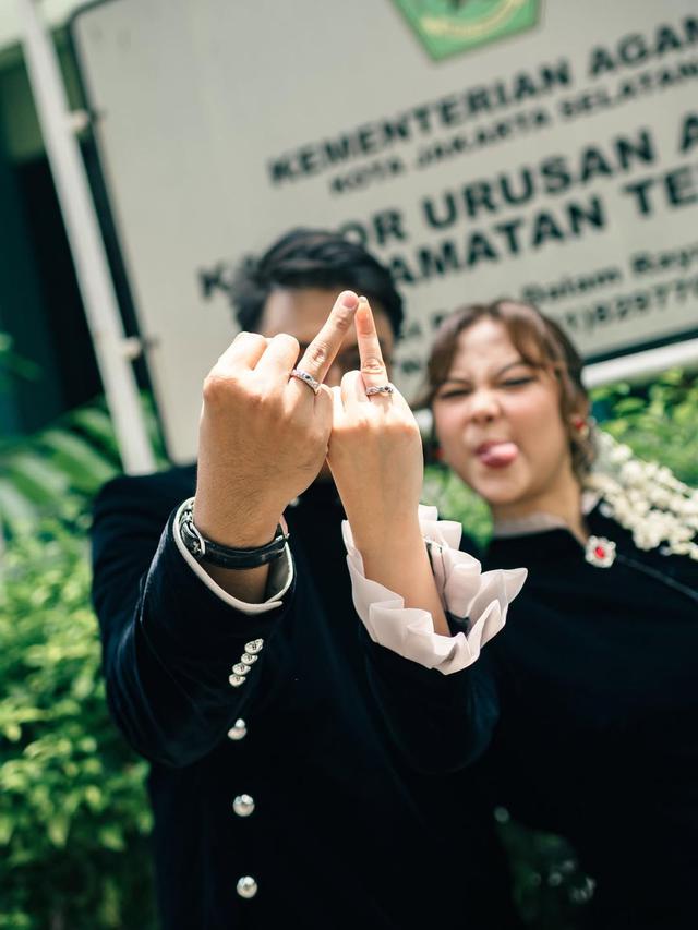 12 Artis ini buktikan menikah di KUA tetap sakral dan berkesan