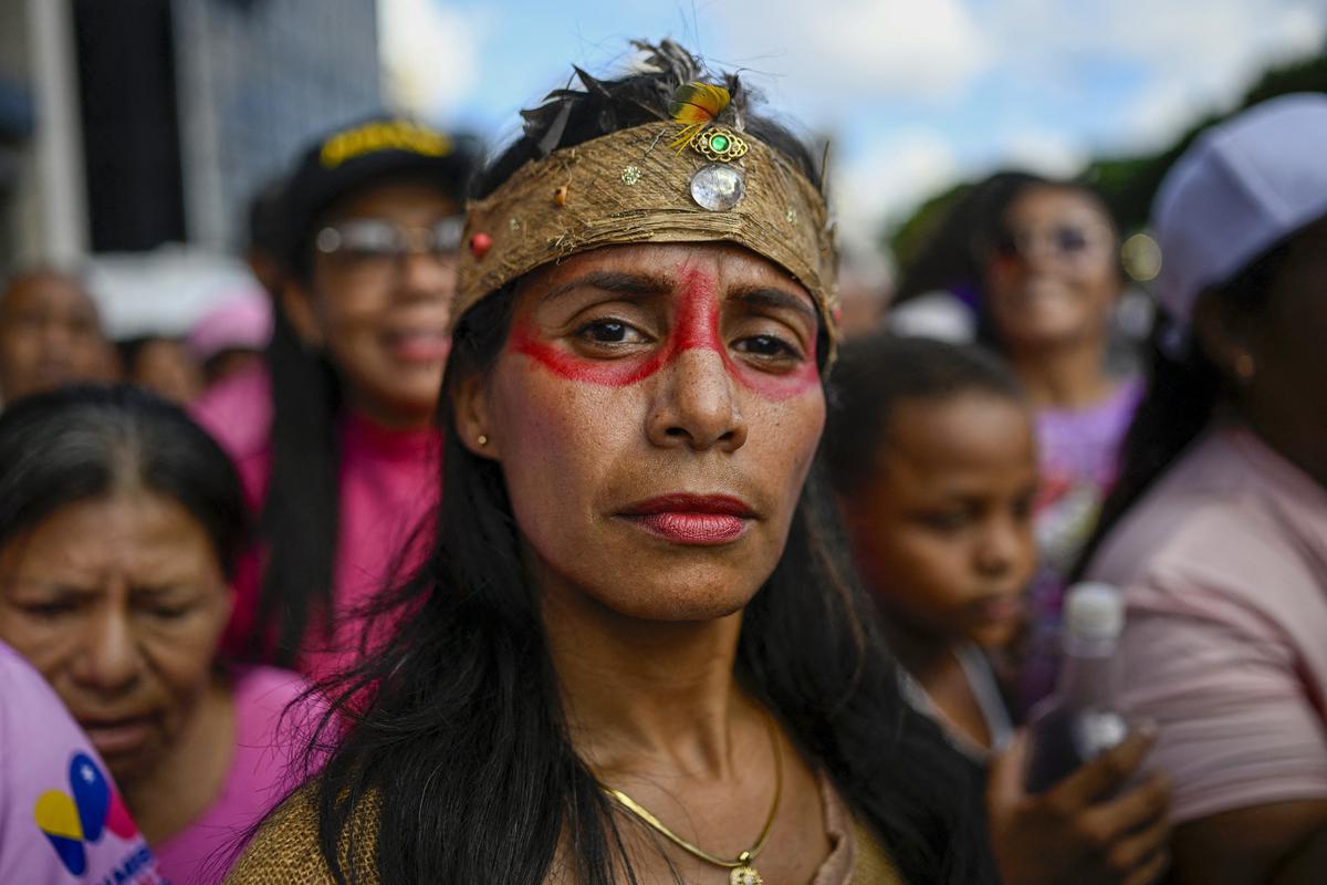 Ribuan Perempuan di Venezuela Kampanyekan Kesadaran Kanker Payudara