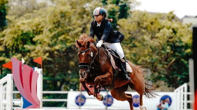 Pesona Ifti Atlet Berkuda Cilik dengan Segudang Prestasi
