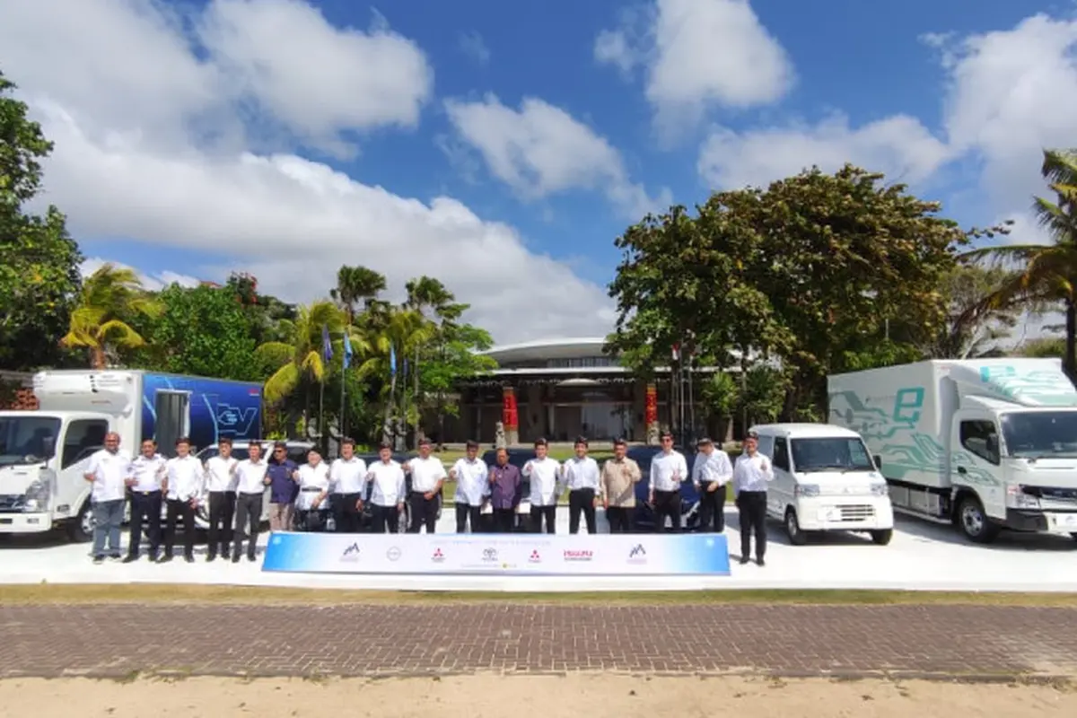 5 Brand Otomotif di Indonesia mulai jalankan ekosistem elektrifikasi di Bali