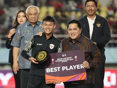 Gelar pemain terbaik Piala AFF U-16 2024 jatuh pada pemain Timnas Indonesia U-16, Muhammad Zahaby Gholi. (Bola.com/Abdul Aziz)