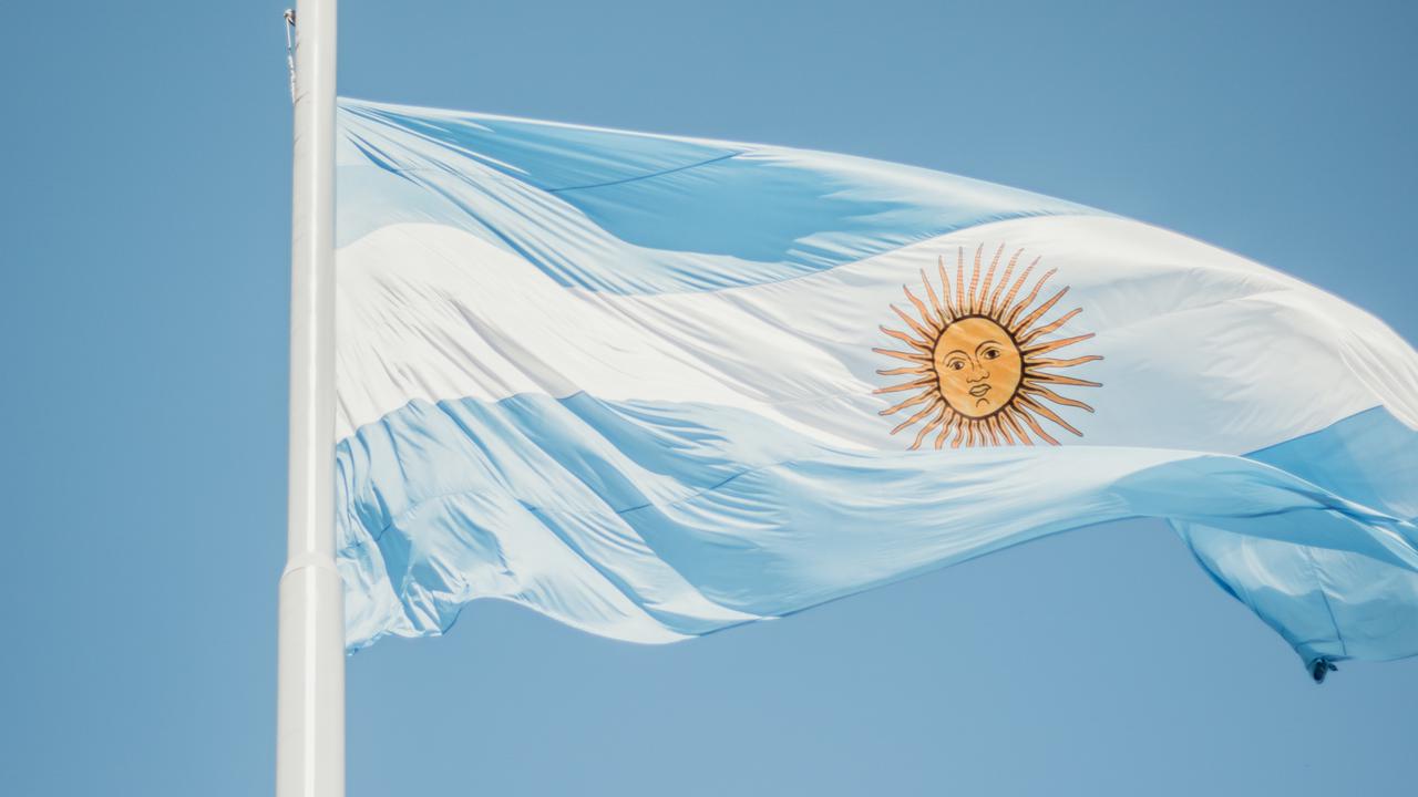 Tragis! Bintang Muda Argentina 18 Tahun Meninggal saat Operasi Lutut, Dunia Sepak Bola Berduka