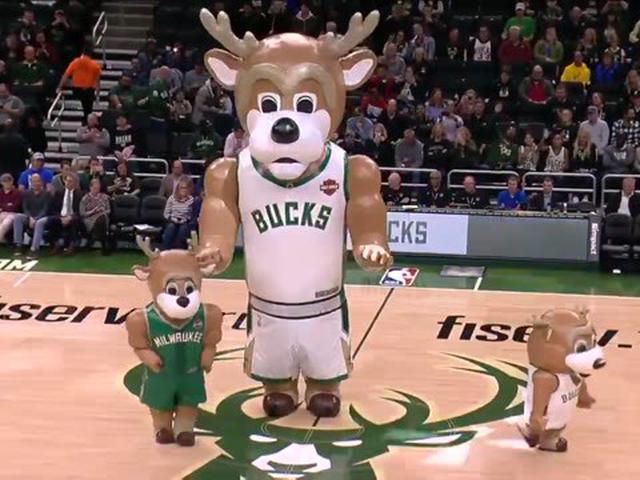 Video Momen Lucu Dan Keren Para Maskot Nba Musim Ini Dari Joget Sampai Slam Dunk Nba Bola Com