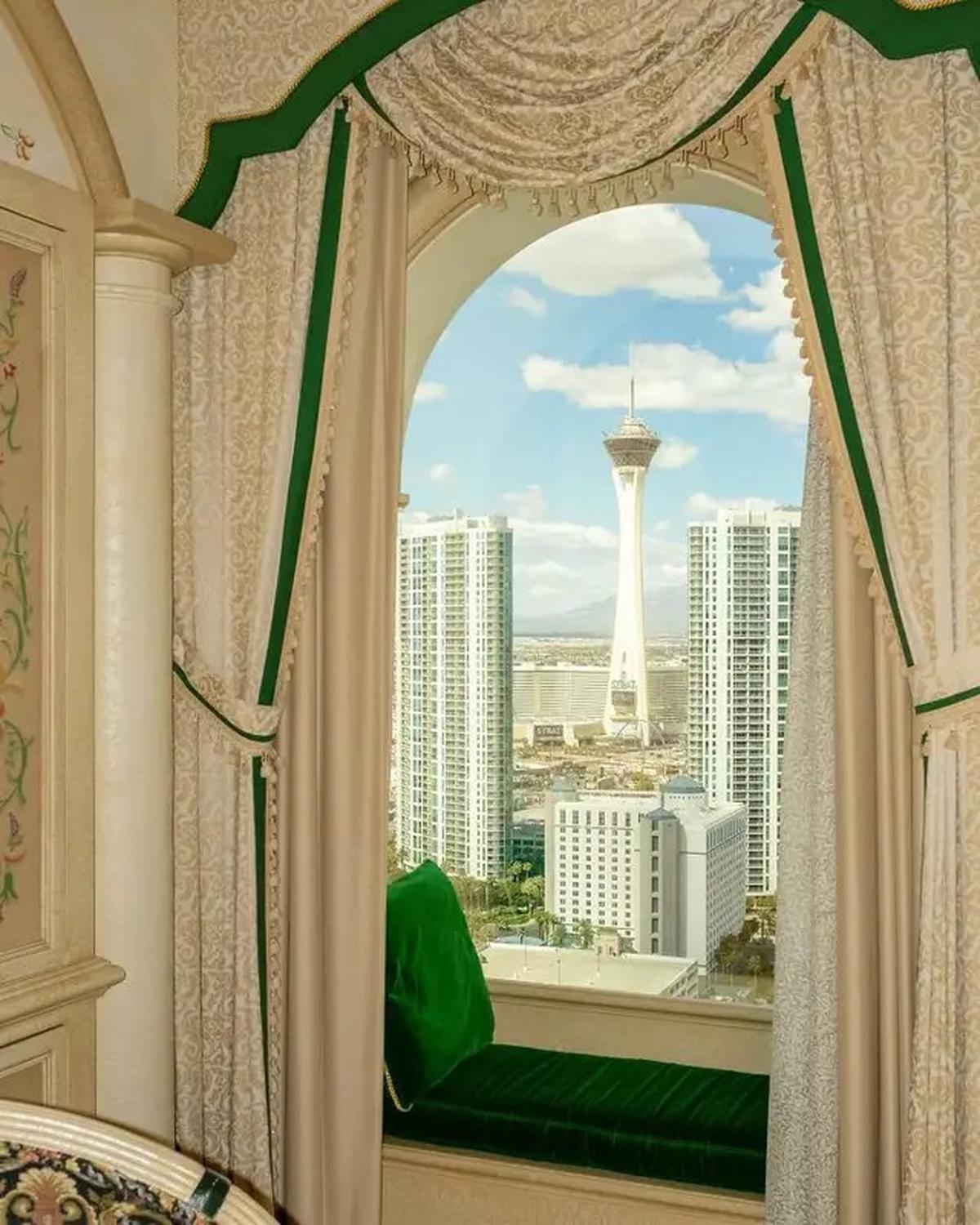 6 Potret Kamar Hotel Terestetik yang Super Nyaman, Bikin Liburan Sempurna