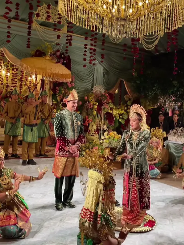 Pernikahan Anak Dede Yusuf, Alifiya Arkana dan Khalifah Alkays (Foto: Instagram Alifiya)