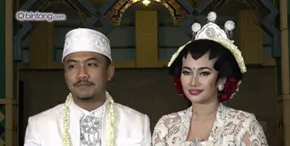 Arie Pujianto dan Ratu Felisha resmi menjadi pasangan suami istri pada 30 April 2016. Meskipun Ratu pernah memiliki masa lalu yang berat, Arie tidak mempermasalahkan akan hal itu.