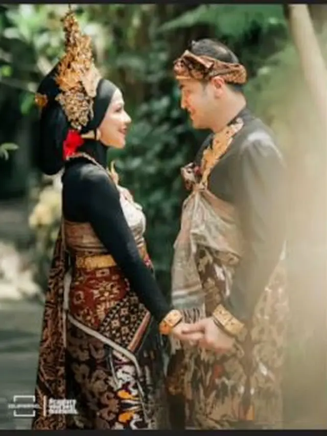 6 Hasil Pemotretan Prewedding Venna Melinda dan Ferry Irawan, Tampil Mesra